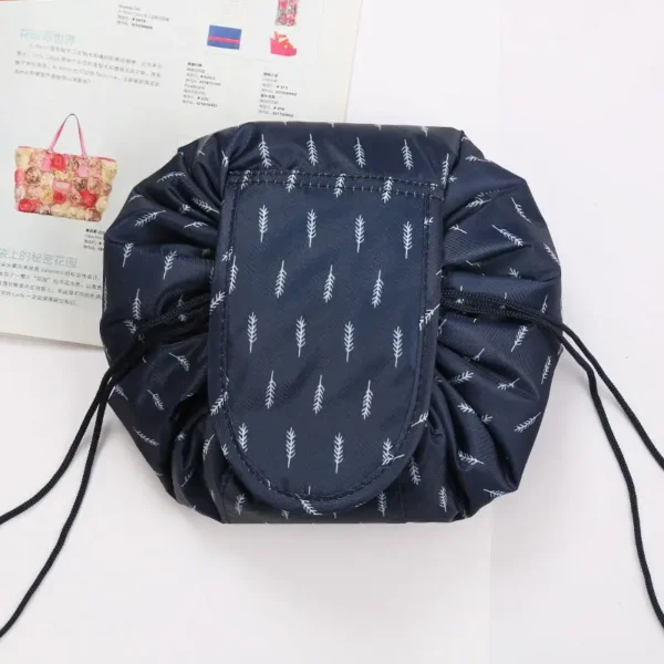 Check out the ultimate women's drawstring toiletry bag—ideal for travel and designed for easy organization! - Image 4