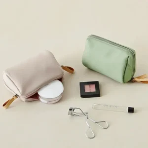 TRAVEL MAKEUP-BAG