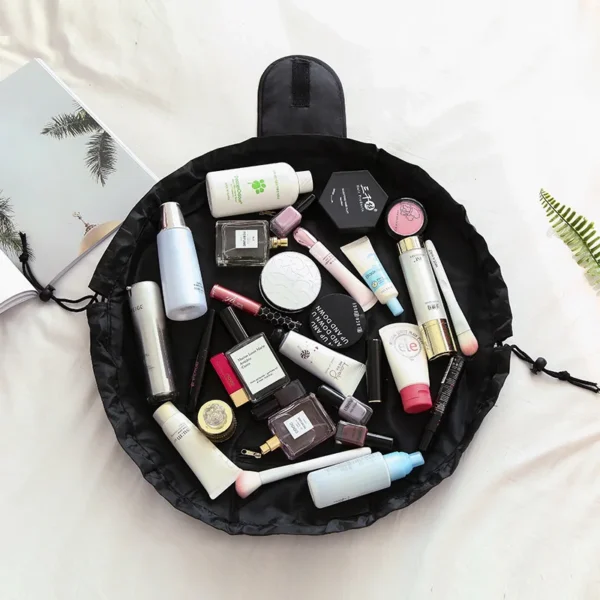 Check out the ultimate women's drawstring toiletry bag—ideal for travel and designed for easy organization! - Image 2